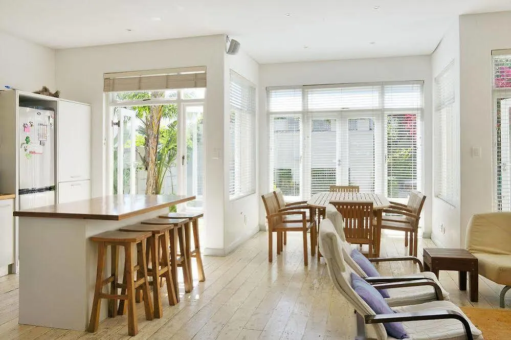 Ξενοδοχείο Ravenscraig Road Guest House Κέιπ Τάουν